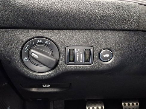 Used 2023 Dodge Challenger R/T w/ Cold Weather Group image 22