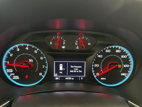 Used 2018 Chevrolet Equinox LS image 17