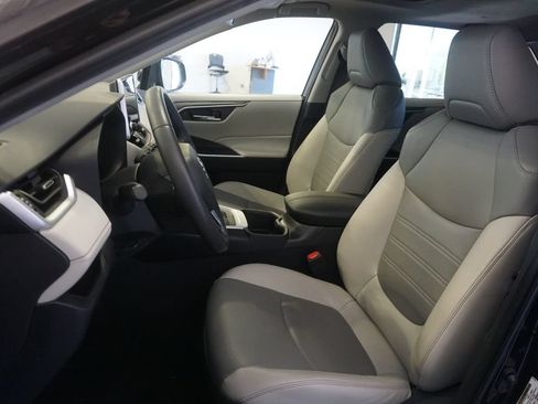 Certified 2024 Toyota RAV4 XLE Premium AWD/4WD image 20