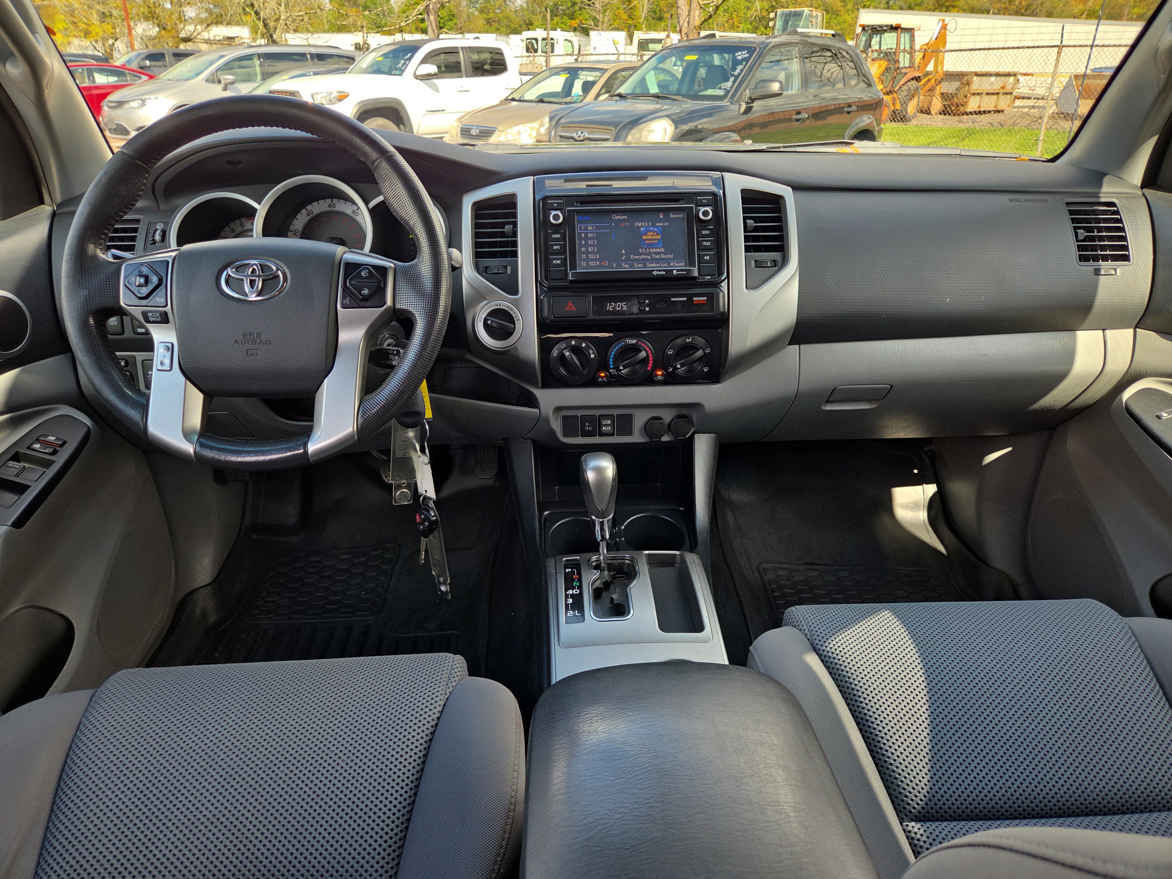 Used 2014 Toyota Tacoma 4x4 Double Cab w/ TRD Off-Road Package image 20