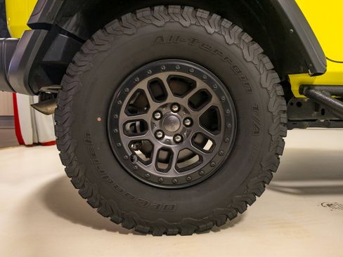 Used 2022 Jeep Wrangler Unlimited Sport image 17