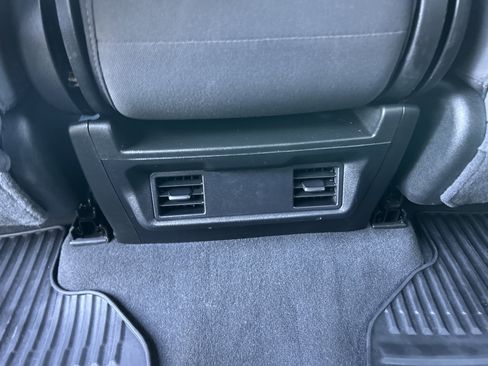 Used 2021 Chevrolet Silverado 1500 Custom image 19