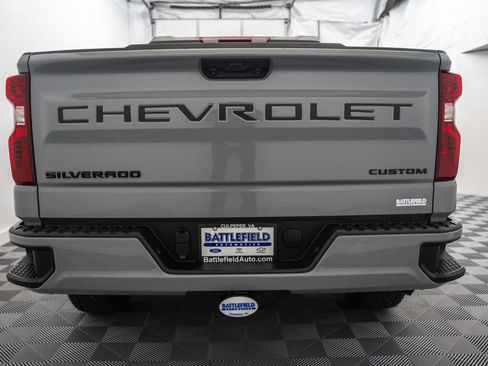 Used 2025 Chevrolet Silverado 1500 Custom w/ Turbomax Blackout Package AWD/4WD image 6