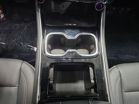 Used 2024 Chevrolet Traverse LT w/ Enhanced Driving Package image 29