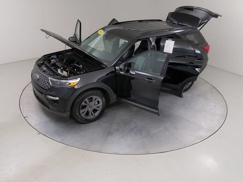 Certified 2024 Ford Explorer XLT w/ Equipment Group 202A AWD/4WD image 56