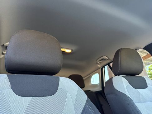 Used 2025 Chevrolet Trax LS FWD image 23