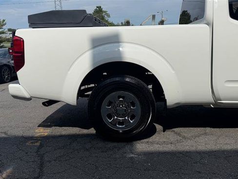 Used 2019 Nissan Frontier S RWD image 5