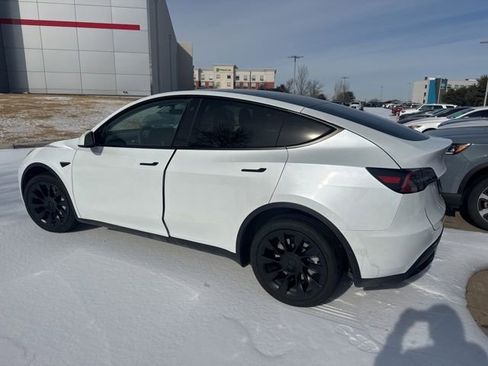 Used 2023 Tesla Model Y Long Range image 4