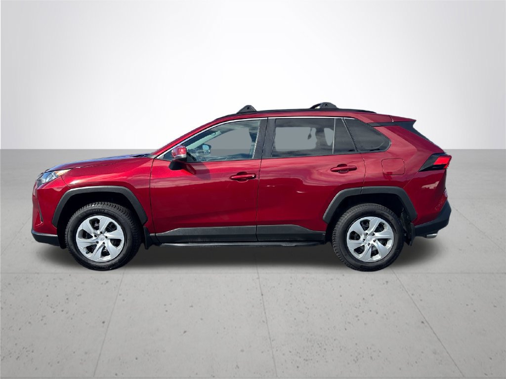 Used 2021 Toyota RAV4 LE AWD/4WD image 10