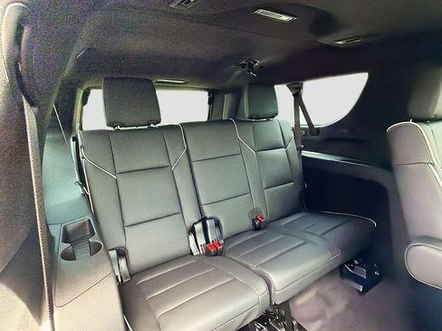 New 2026 Cadillac Escalade ESV Luxury w/ Touring Package AWD/4WD image 22