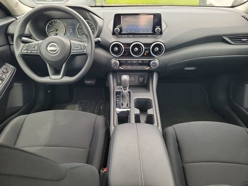 Used 2025 Nissan Sentra S FWD image 11