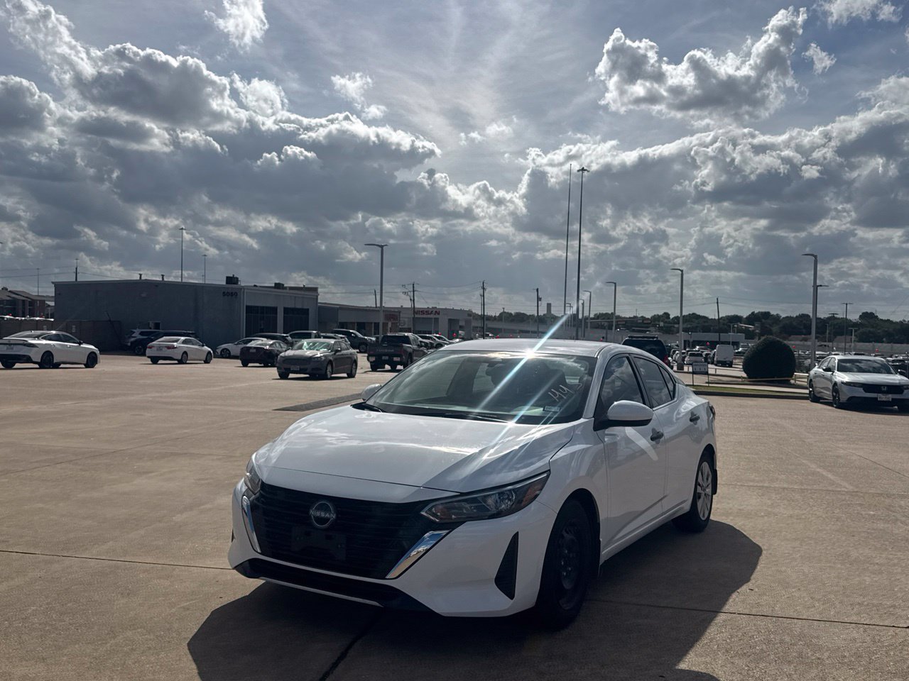 Used 2025 Nissan Sentra S FWD image 8