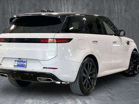 Used 2026 Land Rover Range Rover Sport Dynamic SE AWD/4WD image 6
