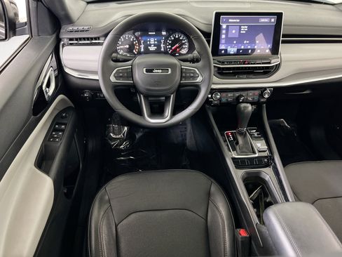 Used 2023 Jeep Compass Limited w/ Elite Group AWD/4WD image 21