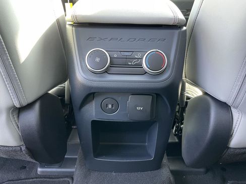 New 2026 Ford Explorer Active w/ Active Comfort Package AWD/4WD image 38