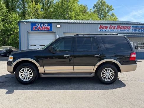 Used 2011 Ford Expedition XLT w/ 203A Rapid Spec Order Code image 2