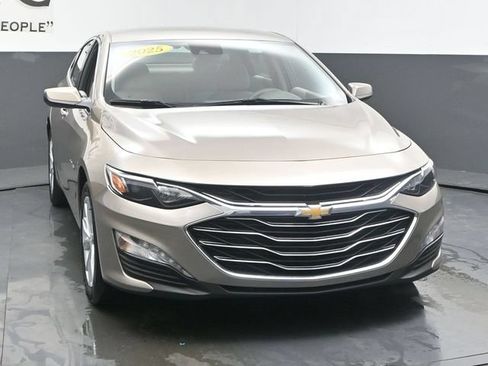 Used 2025 Chevrolet Malibu LT FWD image 50
