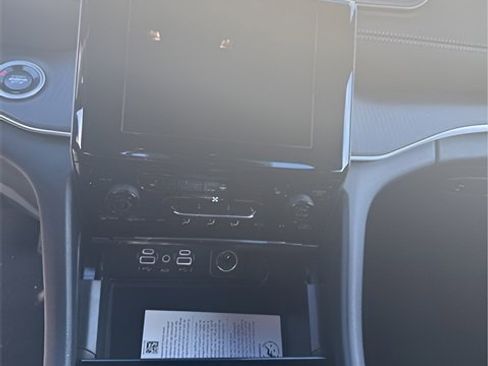 New 2025 Jeep Grand Cherokee L Altitude image 13