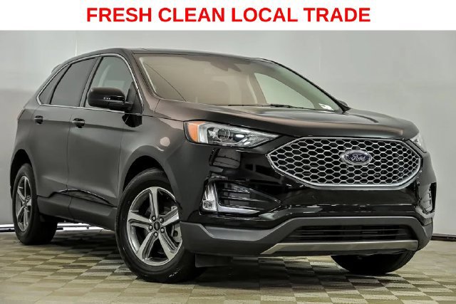 Used 2020 Ford Edge Titanium FWD image 1