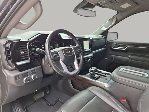 Used 2022 GMC Sierra 1500 SLT w/ SLT Convenience Package AWD/4WD image 30