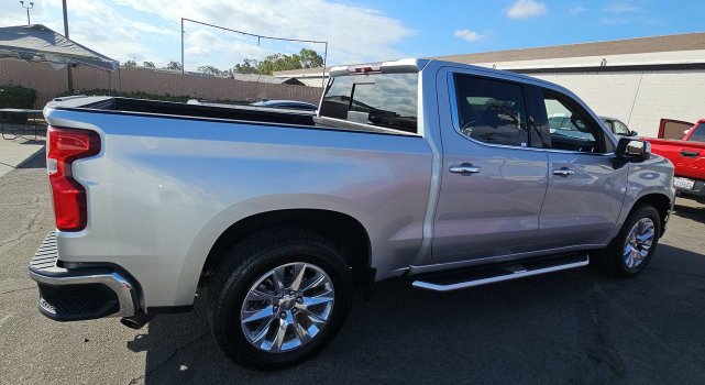 Used 2019 Chevrolet Silverado 1500 LTZ w/ LTZ Plus Package RWD image 2