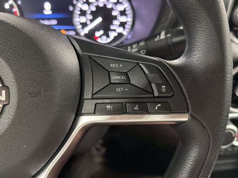 Used 2025 Nissan Sentra SV FWD image 22