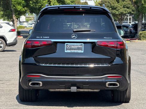 New 2026 Mercedes-Benz GLS 580 4MATIC image 4