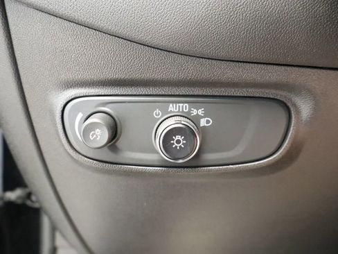 Used 2023 Chevrolet Equinox LT w/ Driver Convenience Package AWD/4WD image 33