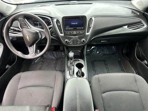 Used 2024 Chevrolet Malibu LT FWD image 17
