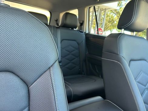 New 2026 Volkswagen Atlas SE FWD image 35