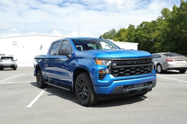 Used 2023 Chevrolet Silverado 1500 Custom w/ LPO, Dark Essentials Package RWD image 2