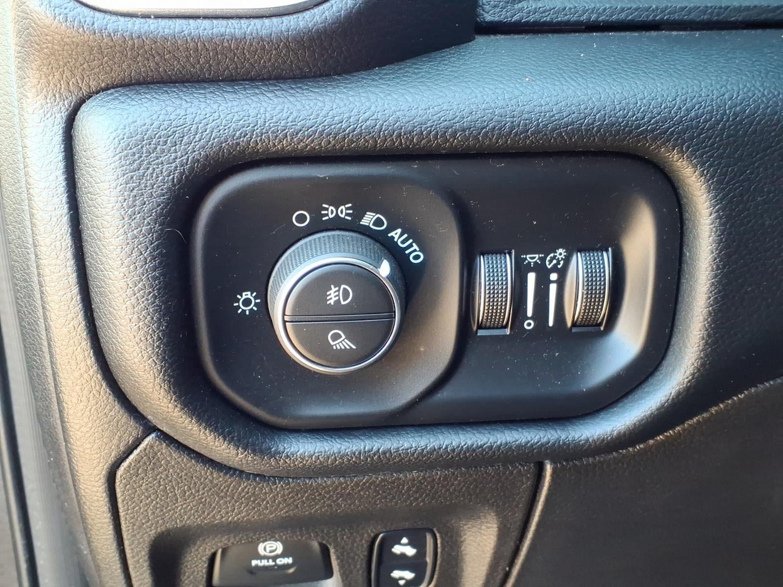 Used 2019 RAM 1500 Big Horn AWD/4WD image 17
