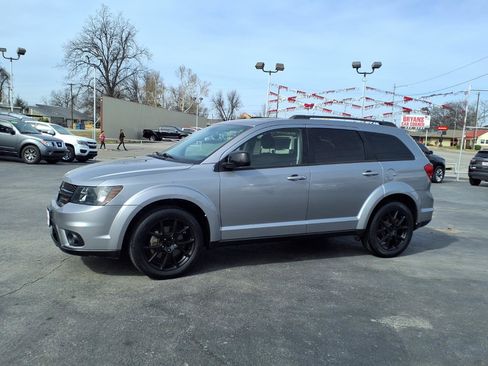 Used 2015 Dodge Journey SXT w/ Sun/Sound Group image 16