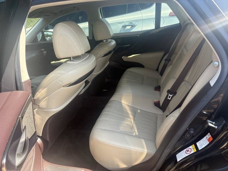 Used 2018 Lexus LS 500 w/ Interior Upgrade Package RWD image 26