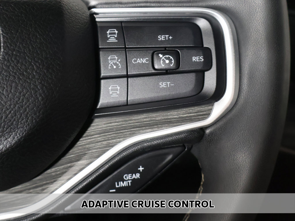 Used 2024 Jeep Wagoneer Series II w/ Flexible Seating Group AWD/4WD image 5