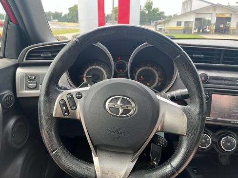 Used 2015 Scion tC FWD image 22