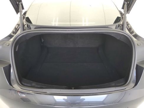 Used 2024 Tesla Model 3 Performance image 9