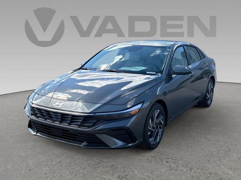 New 2026 Hyundai Elantra Limited FWD image 55