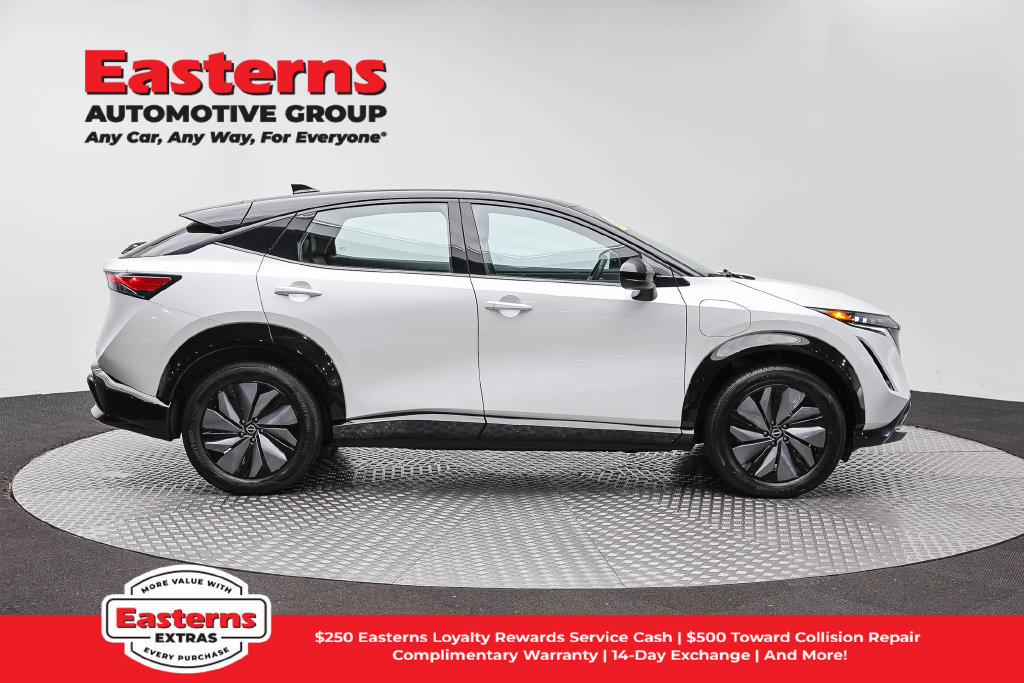 Used 2024 Nissan Ariya AWD image 5