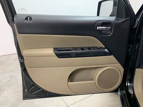 Used 2014 Jeep Patriot Sport w/ Power Value Group image 5