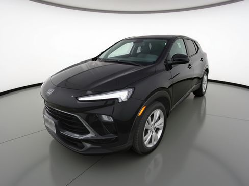 Used 2025 Buick Encore GX Preferred image 3