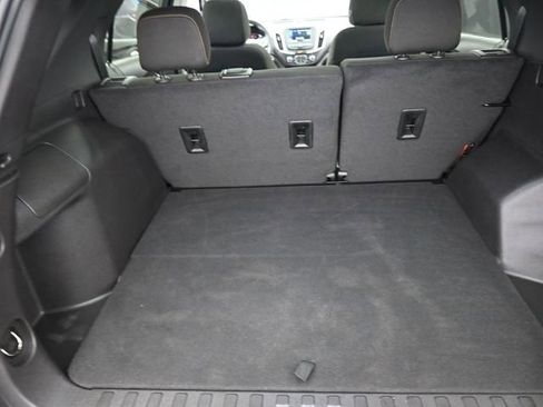 Used 2023 Chevrolet Equinox LT image 25