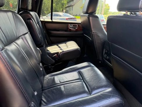 Used 2015 Lincoln Navigator L 4WD image 8