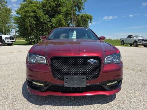 Certified 2023 Chrysler 300 C RWD image 2