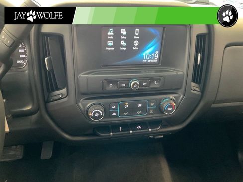 Used 2018 Chevrolet Silverado 1500 Custom w/ Custom Convenience Package AWD/4WD image 14