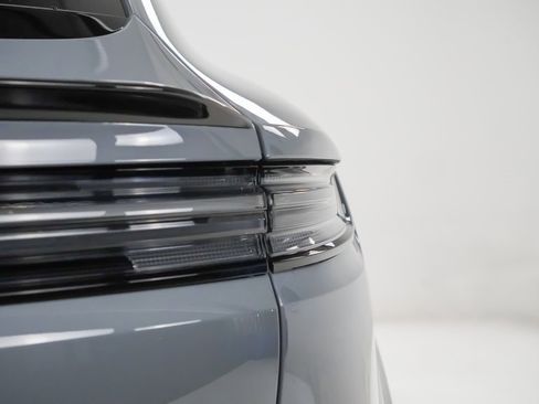 Certified 2025 Porsche Cayenne GTS image 12