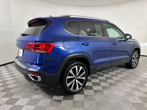 Used 2022 Volkswagen Taos SE image 8