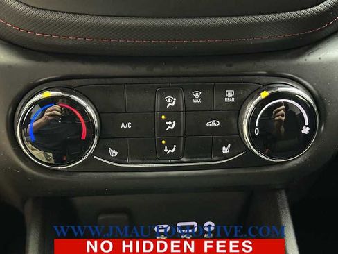 Used 2022 Chevrolet TrailBlazer RS image 36