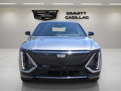 New 2026 Cadillac Lyriq Sport RWD image 8