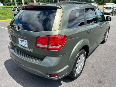 Used 2019 Dodge Journey SE w/ Connectivity Group FWD image 5